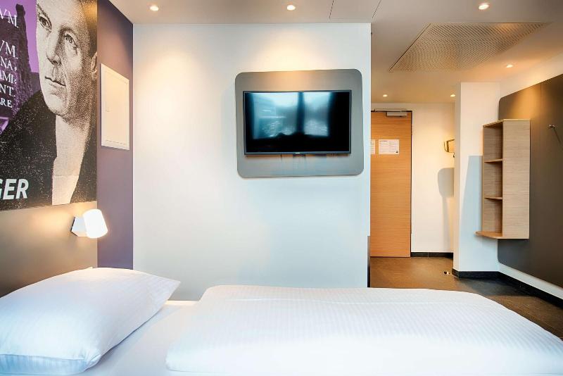 B&B HOTEL Augsburg-West image