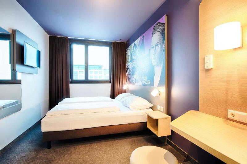B&B HOTEL Augsburg-West image