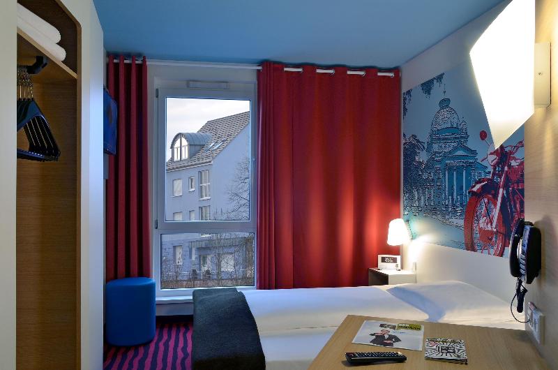 B&B HOTEL Bad Homburg image