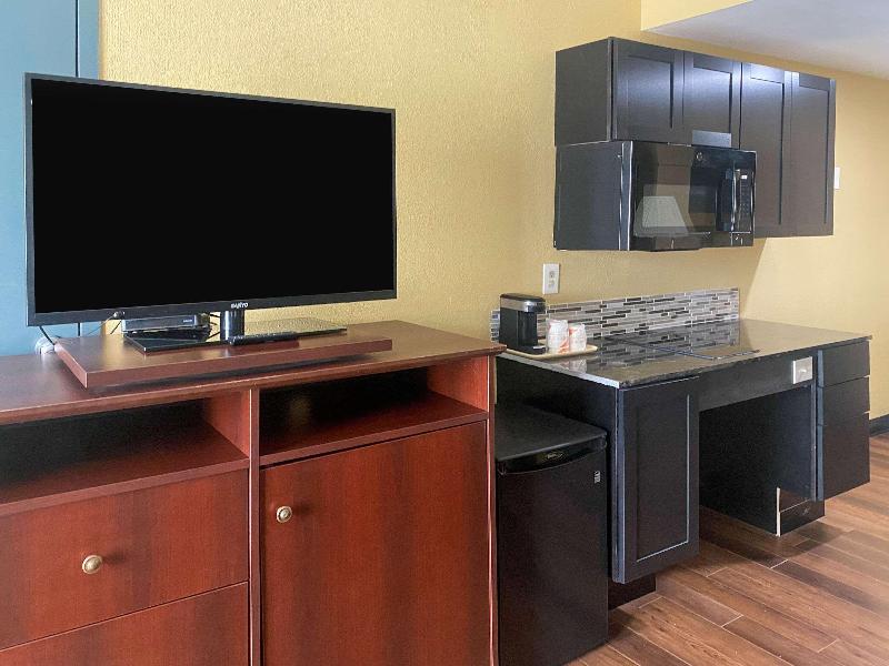 Suburban Extended Stay Buffalo image
