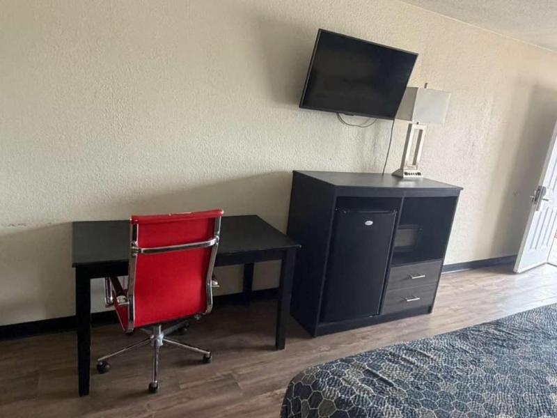 FairBridge Inn & Suites near Riverwalk - Alamo – San Antonio, TX