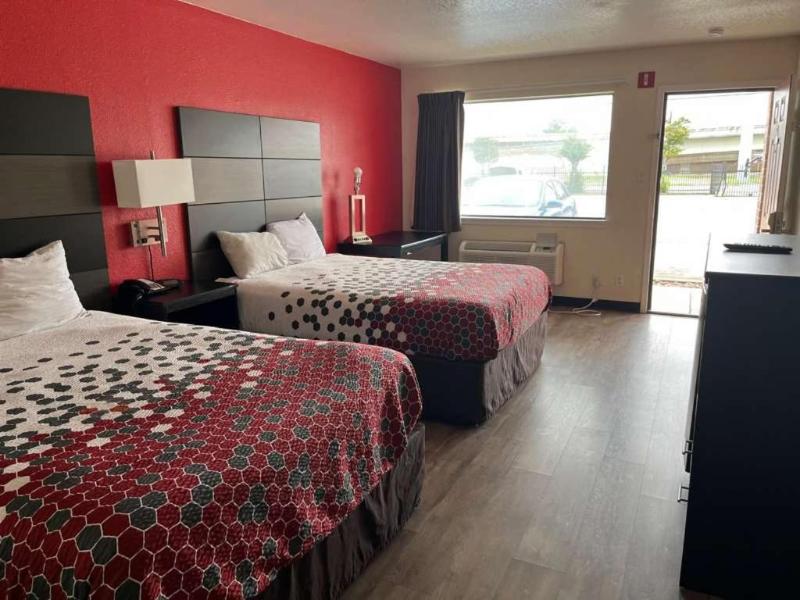 FairBridge Inn & Suites near Riverwalk - Alamo – San Antonio, TX