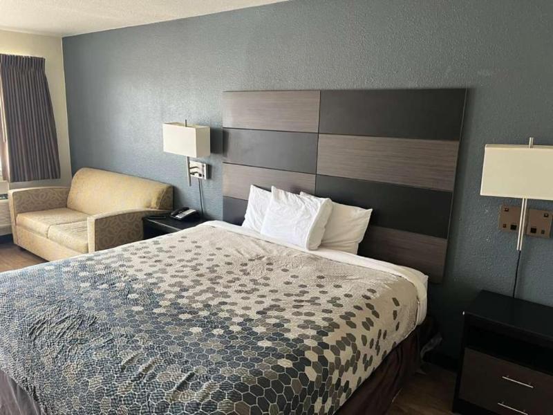 FairBridge Inn & Suites near Riverwalk - Alamo – San Antonio, TX