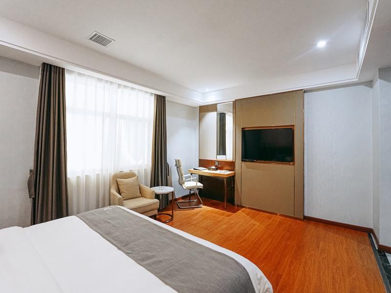 Greentree Eastern Anshun Town Huangguoshu Avenue J image