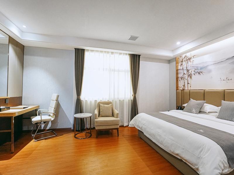 Greentree Eastern Anshun Town Huangguoshu Avenue J image