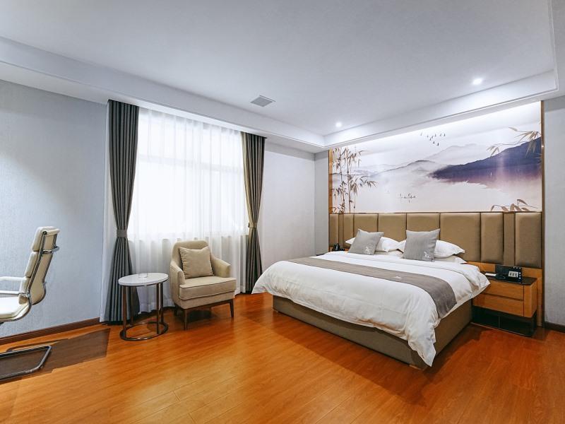 Greentree Eastern Anshun Town Huangguoshu Avenue J image