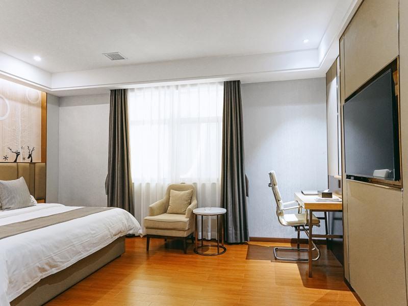 Greentree Eastern Anshun Town Huangguoshu Avenue J image