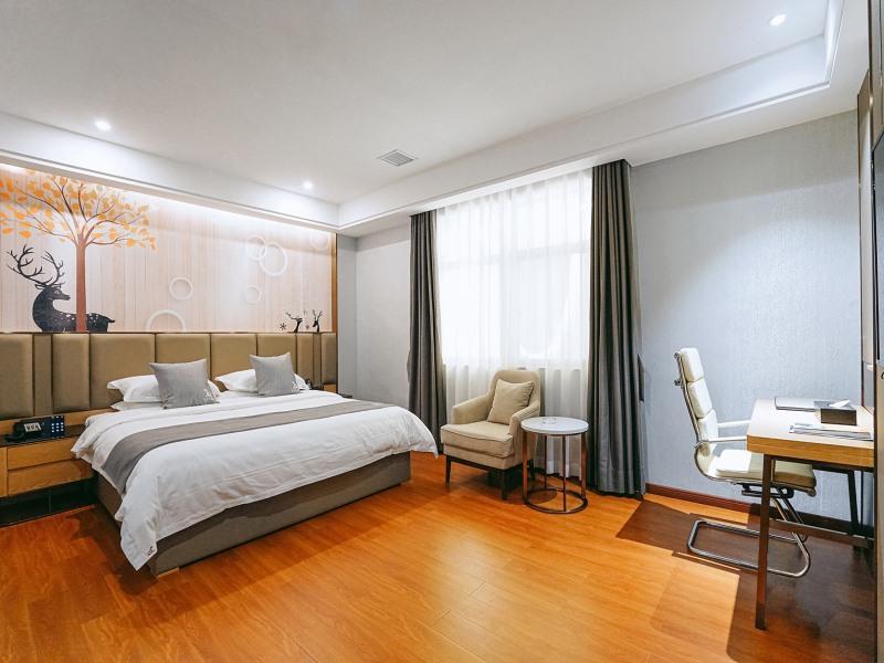 Greentree Eastern Anshun Town Huangguoshu Avenue J image