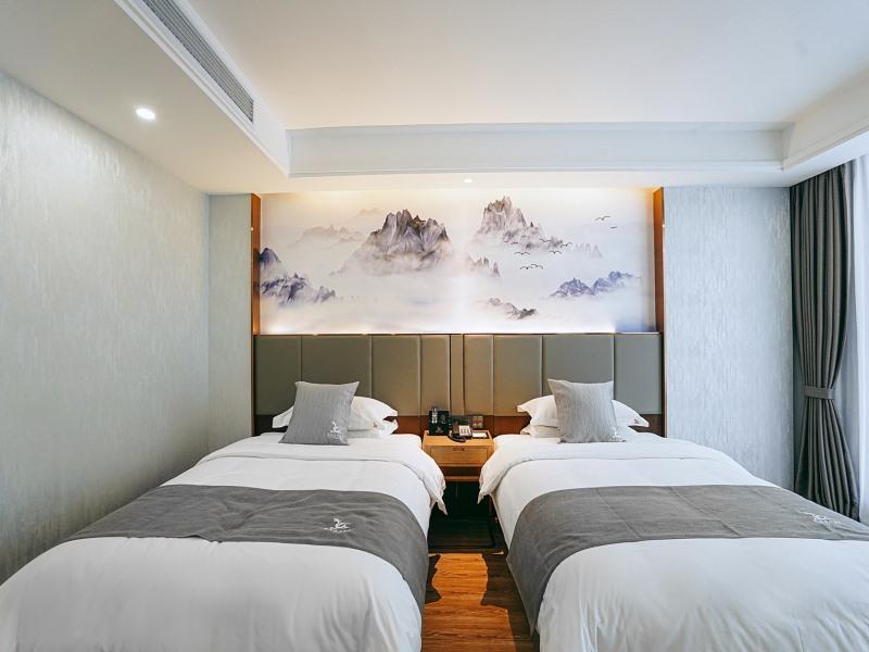 Greentree Eastern Anshun Town Huangguoshu Avenue J image