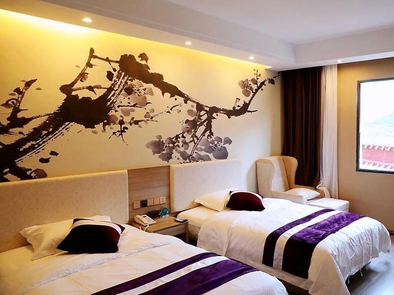 Greentree Inn Changdu Basu Ranwu Lake Spot Express