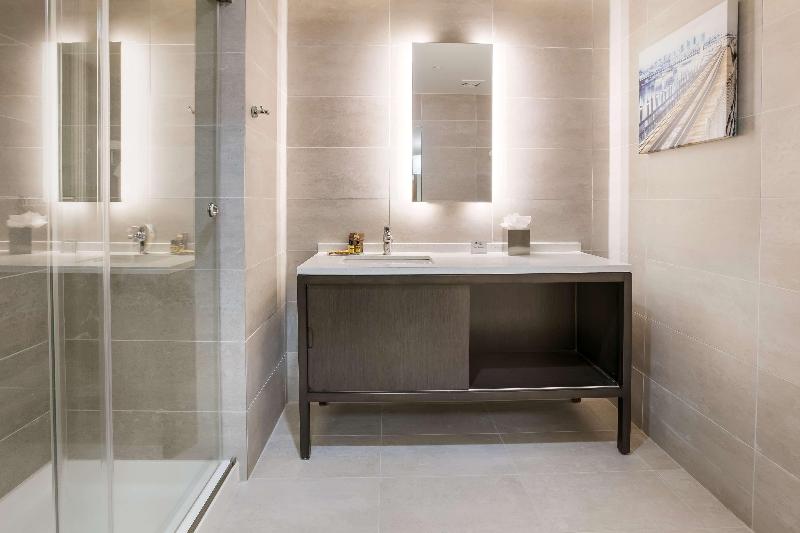 Best Western Plus Executive Residency Bronx image
