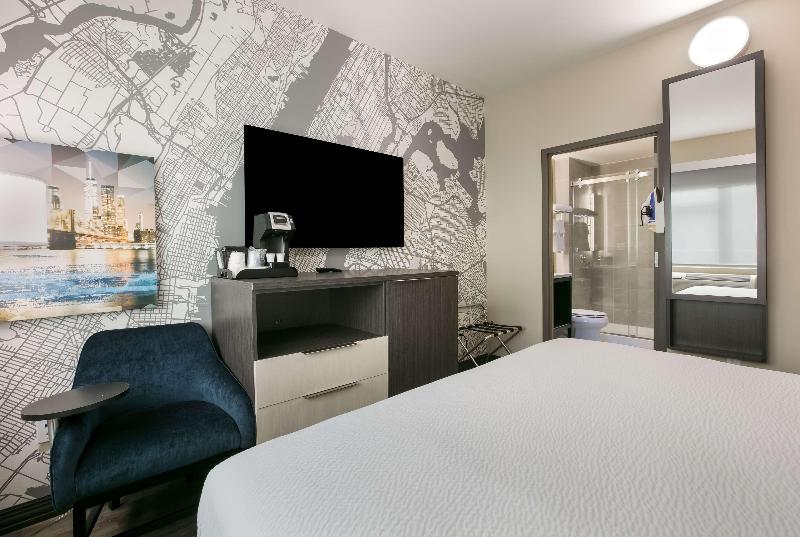 Best Western Plus Executive Residency Bronx image