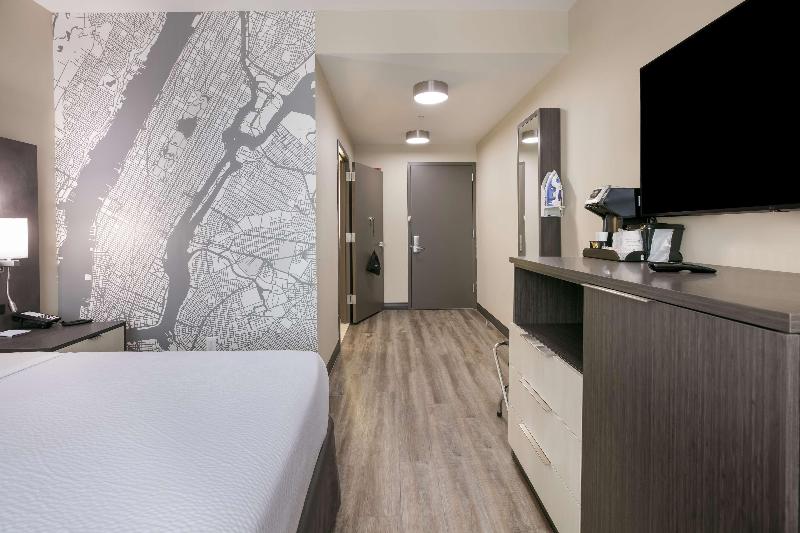 Best Western Plus Executive Residency Bronx image