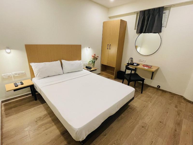Sanctum Suites Richmond Road Bangalore image