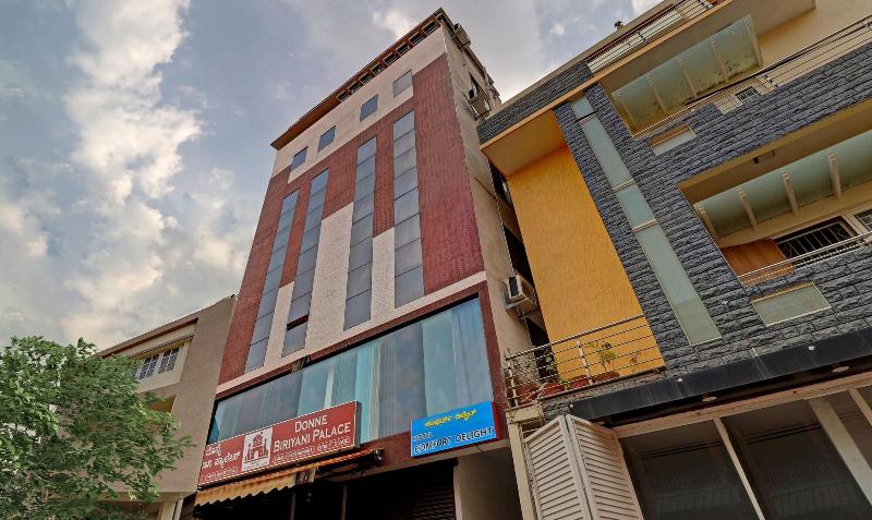 Capital O BLR2499 Comfort Delight Hotel image
