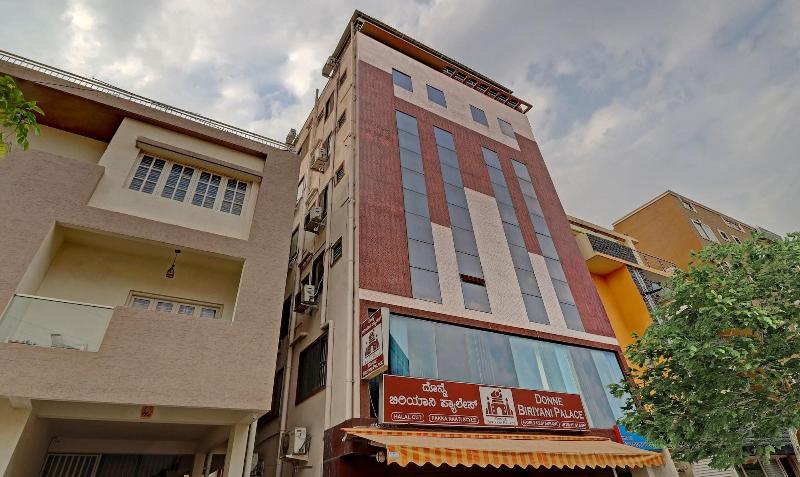 Capital O BLR2499 Comfort Delight Hotel image