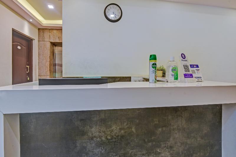 Capital O BLR2499 Comfort Delight Hotel image