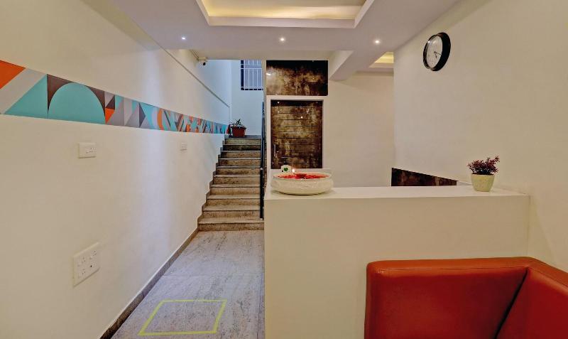 Capital O BLR2499 Comfort Delight Hotel image