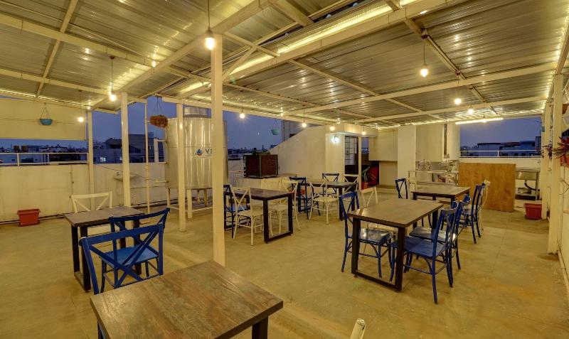 Capital O BLR2499 Comfort Delight Hotel image