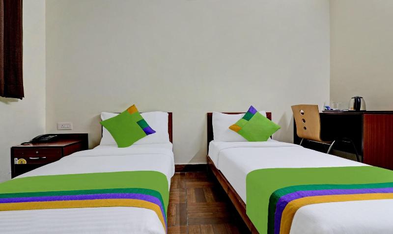 Capital O BLR2499 Comfort Delight Hotel image