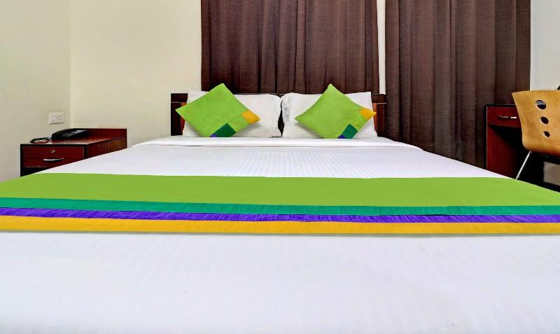 Capital O BLR2499 Comfort Delight Hotel image