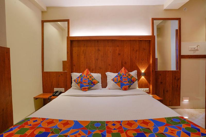 OYO Flagship 77349 Hotel Super 7 Inn image