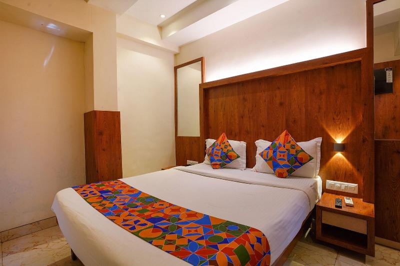 OYO Flagship 77349 Hotel Super 7 Inn image