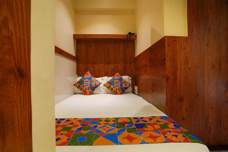 OYO Flagship 77349 Hotel Super 7 Inn image