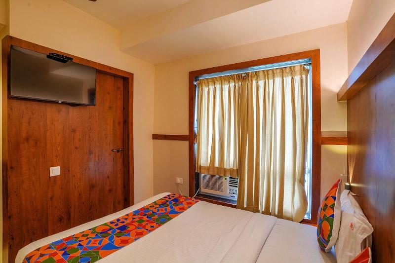 OYO Flagship 77349 Hotel Super 7 Inn image