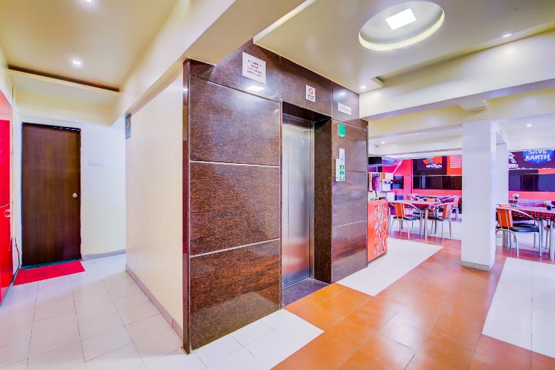 77852 Collection O Hotel Ranjanas image
