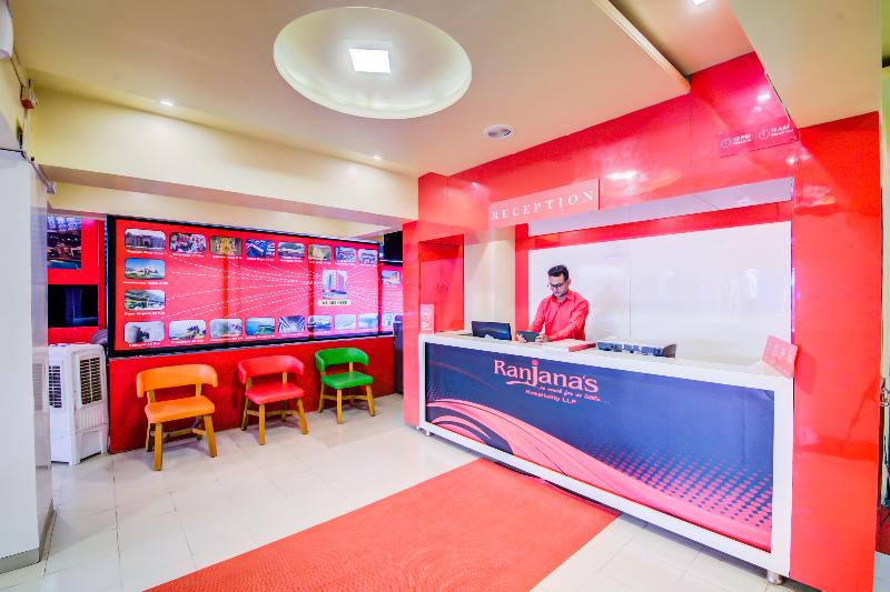 77852 Collection O Hotel Ranjanas image