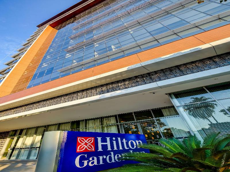 Hilton Garden Inn Reboucas image