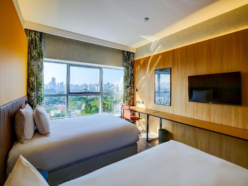 Hilton Garden Inn Reboucas image