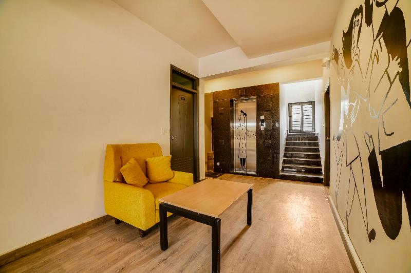OYO Townhouse 361 Sarvar Hospitality image