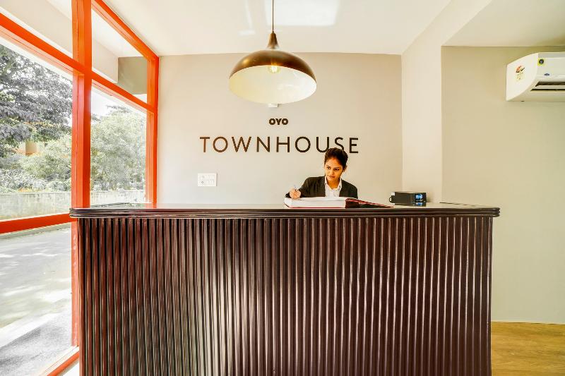 OYO Townhouse 361 Sarvar Hospitality image