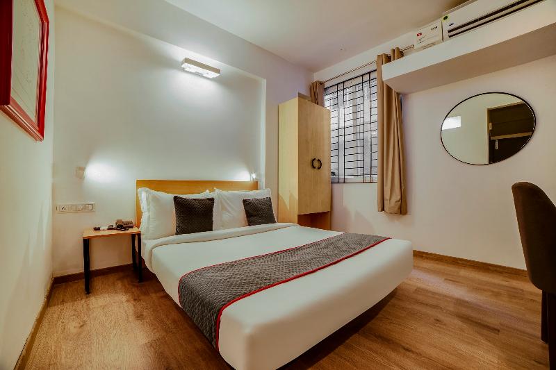 OYO Townhouse 361 Sarvar Hospitality image