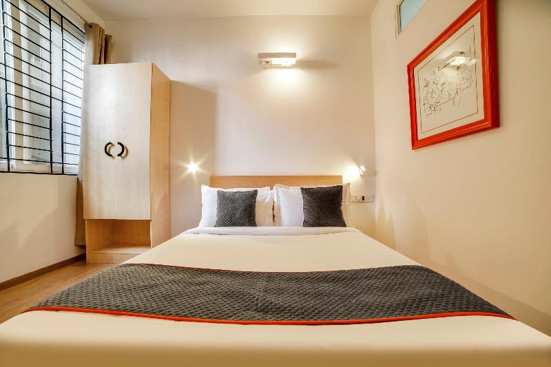 OYO Townhouse 361 Sarvar Hospitality image