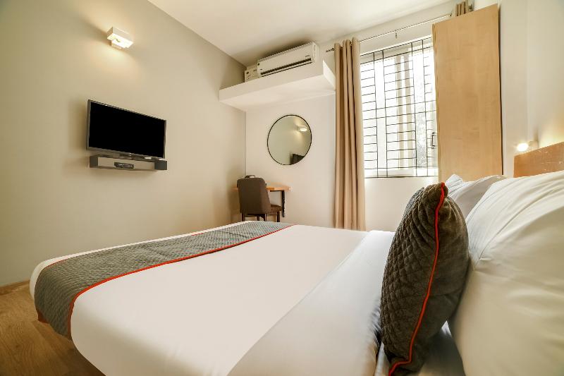 OYO Townhouse 361 Sarvar Hospitality image