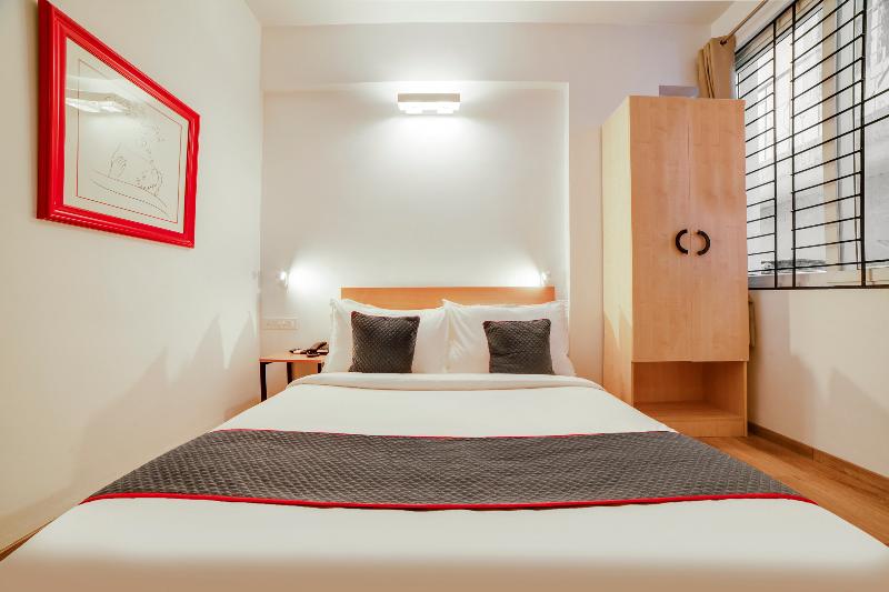 OYO Townhouse 361 Sarvar Hospitality image