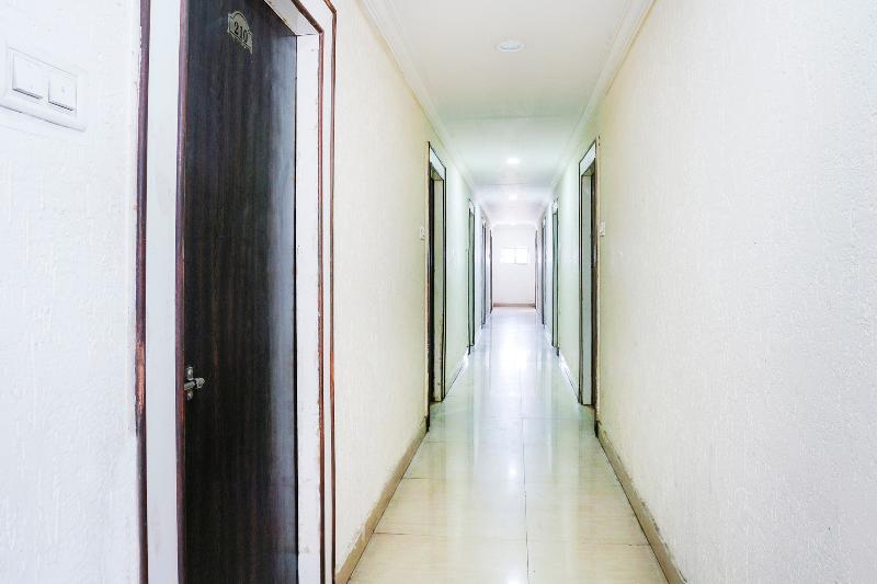 OYO 70927 Hotel Hyderabad Continental