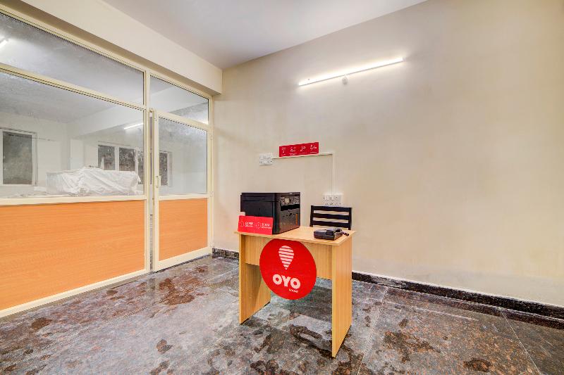 OYO Flagship 75871, Gachibowli ,JV colony