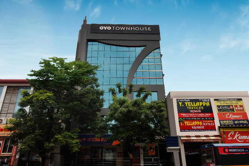 OYO Townhouse 77018 Gangothri