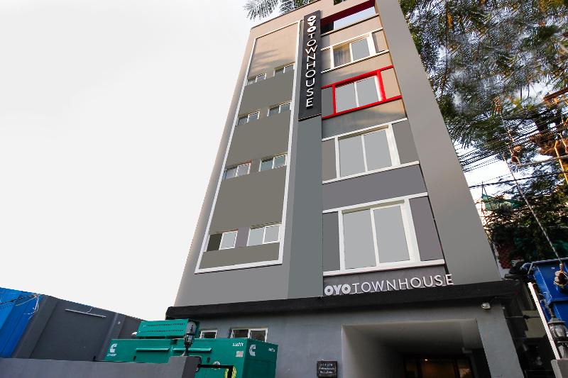 OYO Townhouse RCC Elite 265 Begumpet