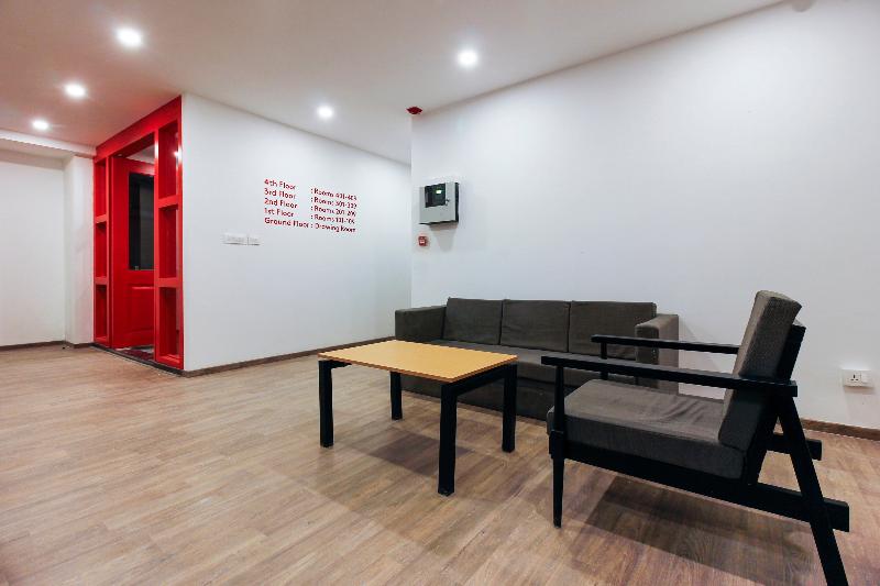 OYO Townhouse RCC Elite 265 Begumpet
