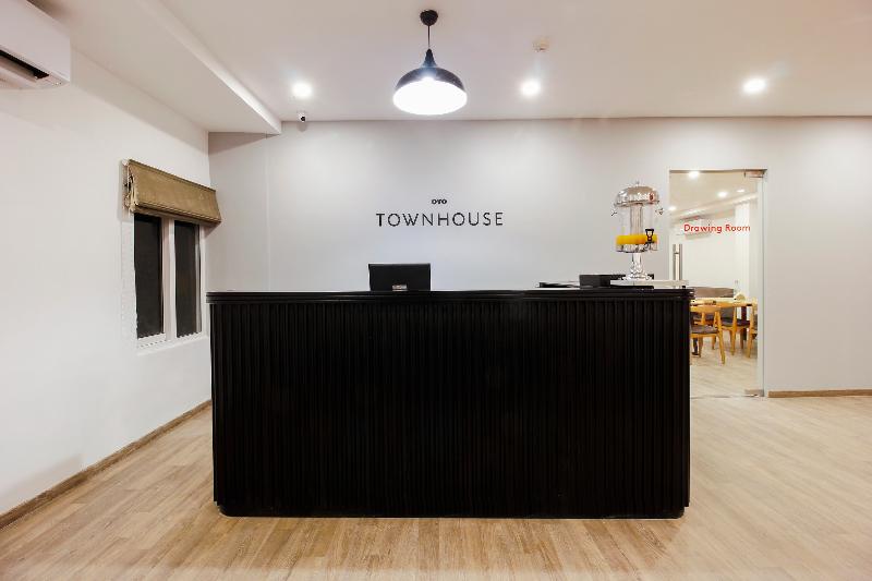 OYO Townhouse RCC Elite 265 Begumpet