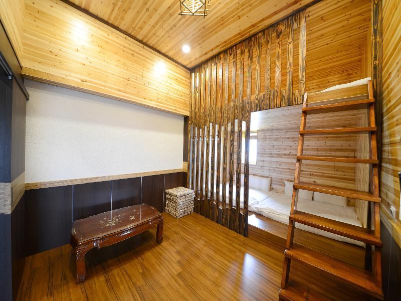 Hao Her A B & B