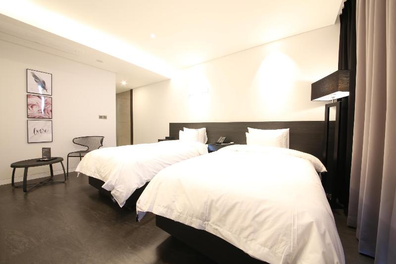 Zam101 Hotel image