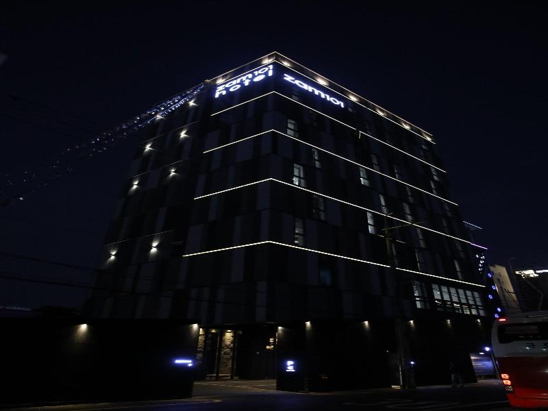 Zam101 Hotel image