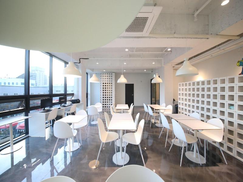 Zam101 Hotel image