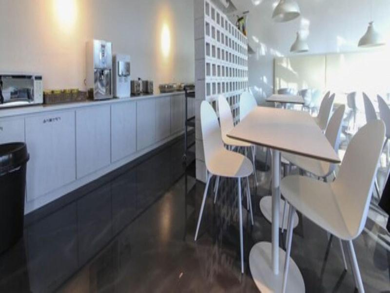 Zam101 Hotel image
